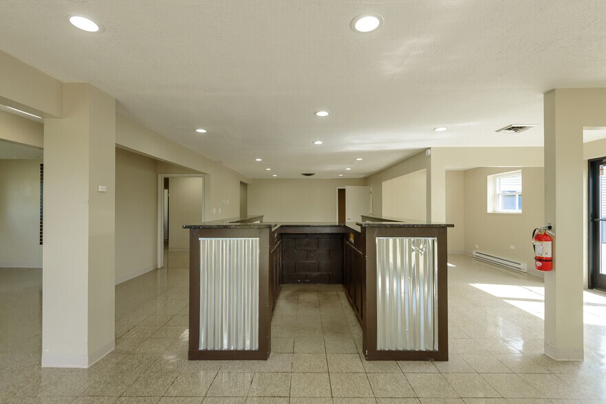 More Photos Of 6250 Jackson Rd, Ann Arbor Freestanding For Lease