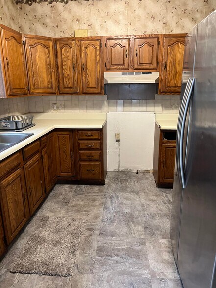 More Photos Of 329 E Moody Ave, New Castle Religious Facility For Sale