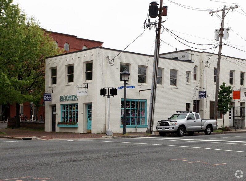 Primary Photo Of 922-924 King St, Alexandria Storefront For Lease