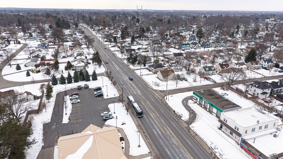 More Photos Of 3621 Dewey Ave, Rochester Service Station For Lease