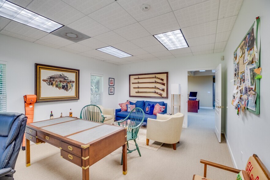 More Photos Of 1965 25th Ave, Vero Beach Office For Sale