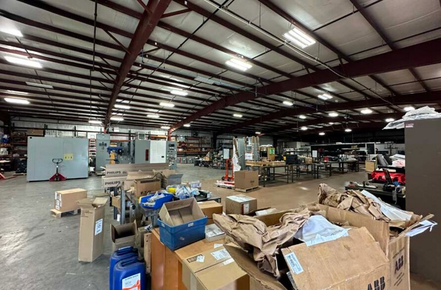 More Photos Of 8490 Seward Rd, Fairfield Warehouse For Sale
