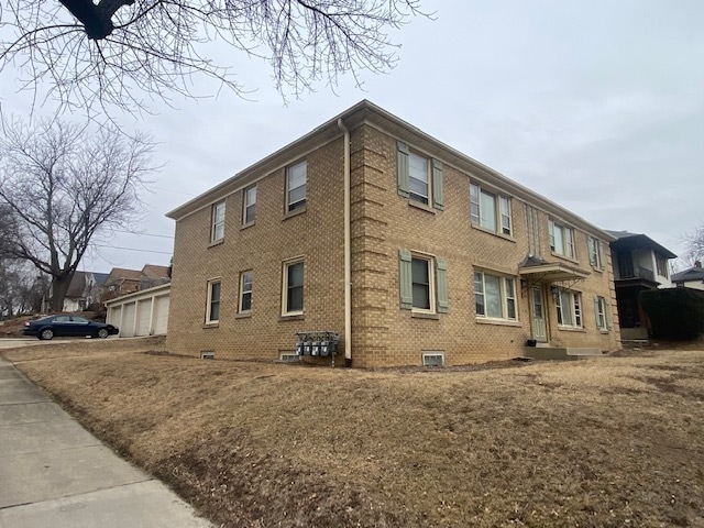 More Photos Of 6528 W Center St, Milwaukee Apartments For Sale