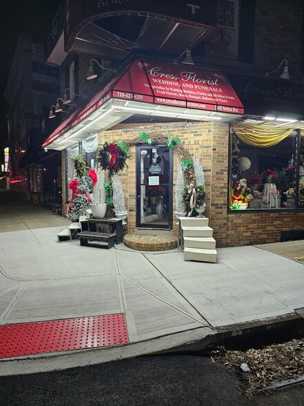 More Photos Of 24802 Northern Blvd, Douglaston Storefront Retail Office For Lease