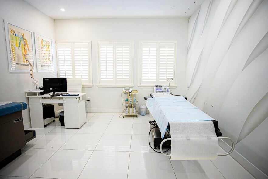 More Photos Of 2715 W Sligh Ave, Tampa Office Residential For Sale