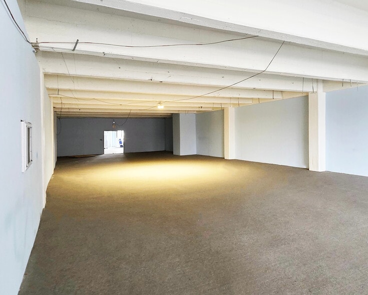 More Photos Of 667 N Broad St, Philadelphia Office For Sale