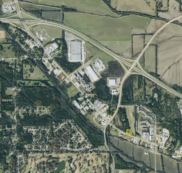 More Photos Of 2840 McCullough Blvd, Belden Office Residential For Sale