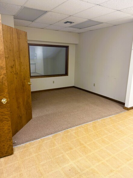 More Photos Of 9244 Florida Blvd, Baton Rouge Loft Creative Space For Lease