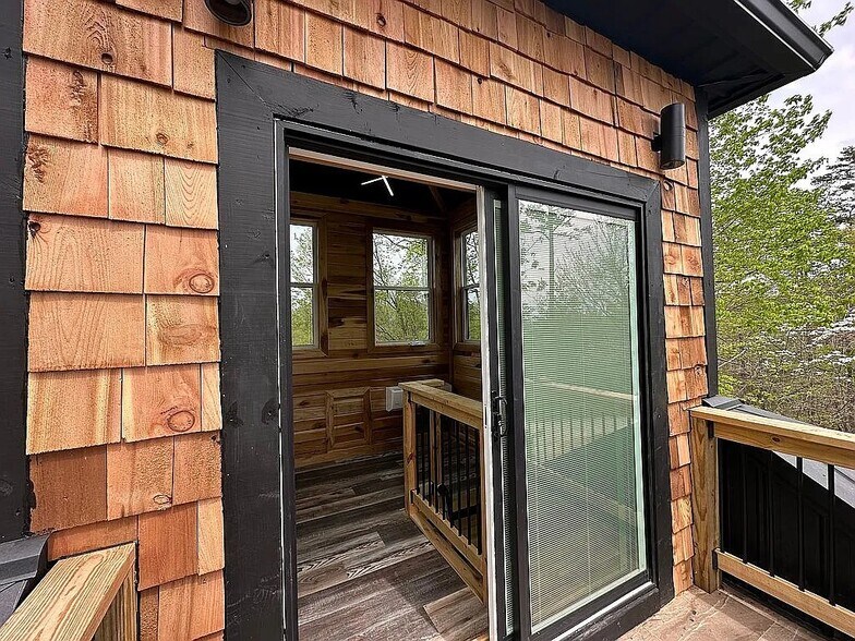 More Photos Of 52 Spencer Rd, Campton Apartments For Sale