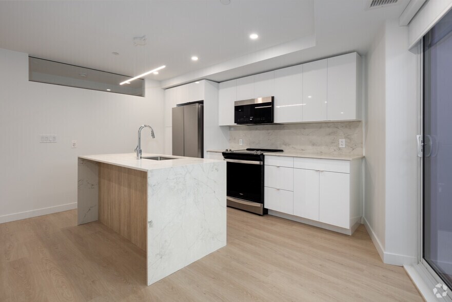 More Photos Of 1470 Queen St, Halifax Apartments For Lease