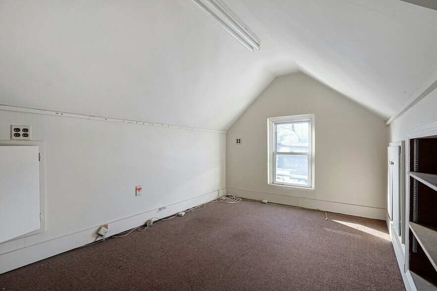 More Photos Of 162 Orange Ave, Suffern Office Residential For Sale