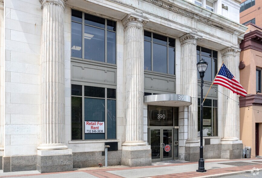 More Photos Of 390 George St, New Brunswick Office For Lease