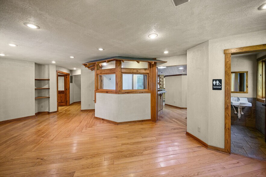 More Photos Of 10960 State Route 550, Vincent Healthcare For Sale