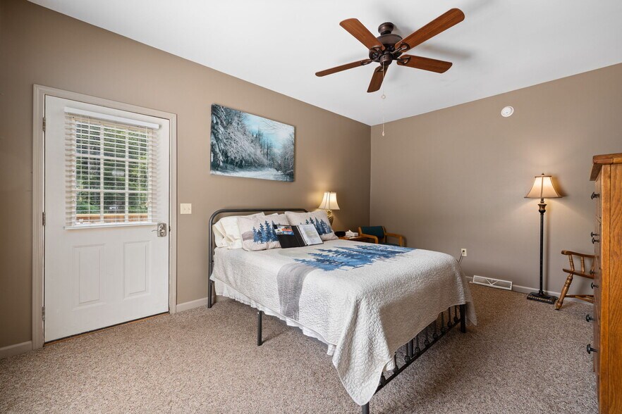 More Photos Of 392 Slate Run Rd, Slate Run Hospitality For Sale