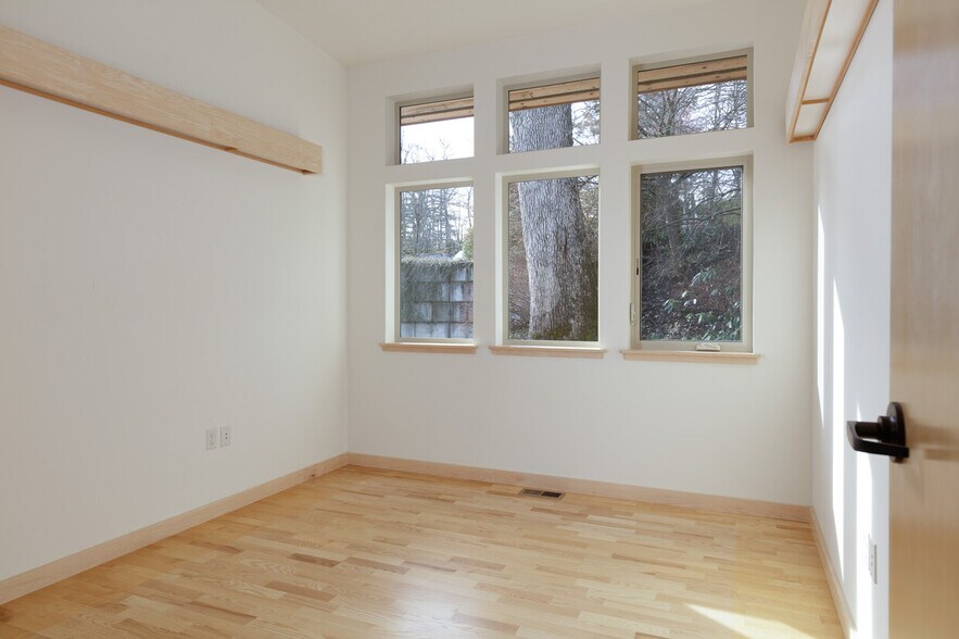 More Photos Of 3239 Cascade Ave, Hood River Land For Sale