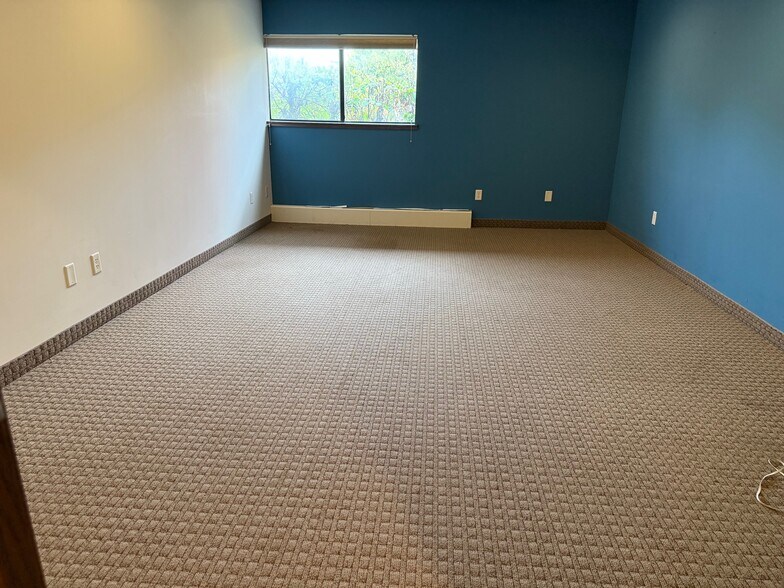 More Photos Of 1204 7th St S, Saint Cloud Office For Sale