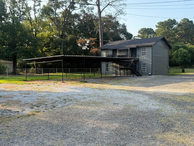 More Photos Of 3215 Bert Kouns Industrial Loop, Shreveport Apartments For Sale