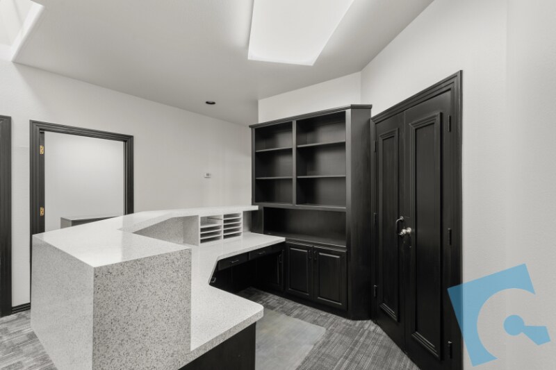 More Photos Of 501 W Harwood Rd, Hurst Medical For Lease