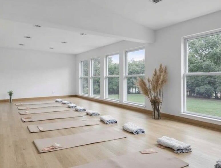 More Photos Of 7610 Biscayne Blvd, Miami General Retail For Sale