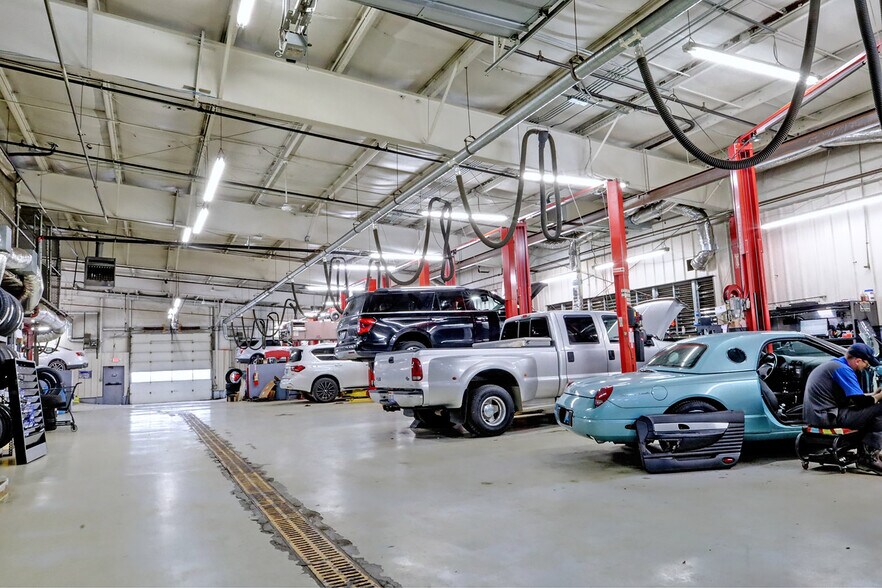 More Photos Of 1070 Versailles Rd, Frankfort Auto Dealership For Sale