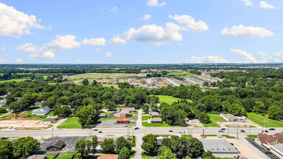 More Photos Of 65 W Main St, Farmington Freestanding For Sale