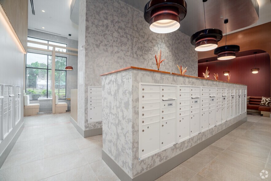 More Photos Of 3558 Elm St, Atlanta Apartments For Lease