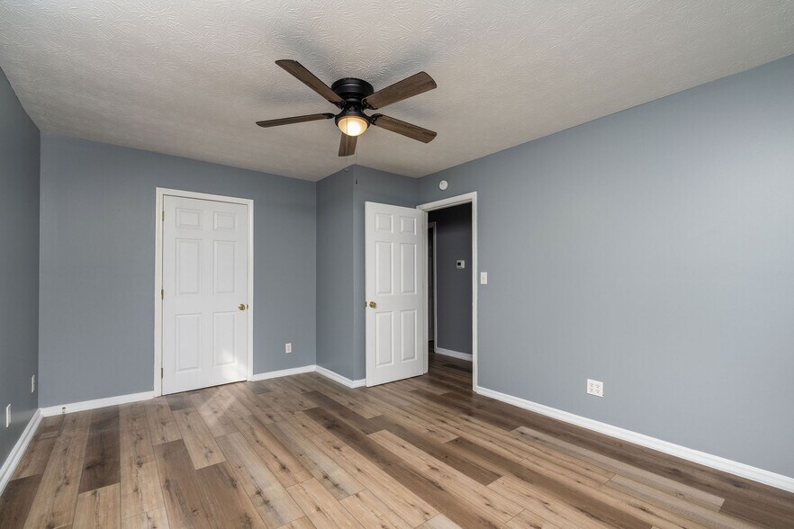 More Photos Of 6672 Roan Creek Rd, Butler Apartments For Sale
