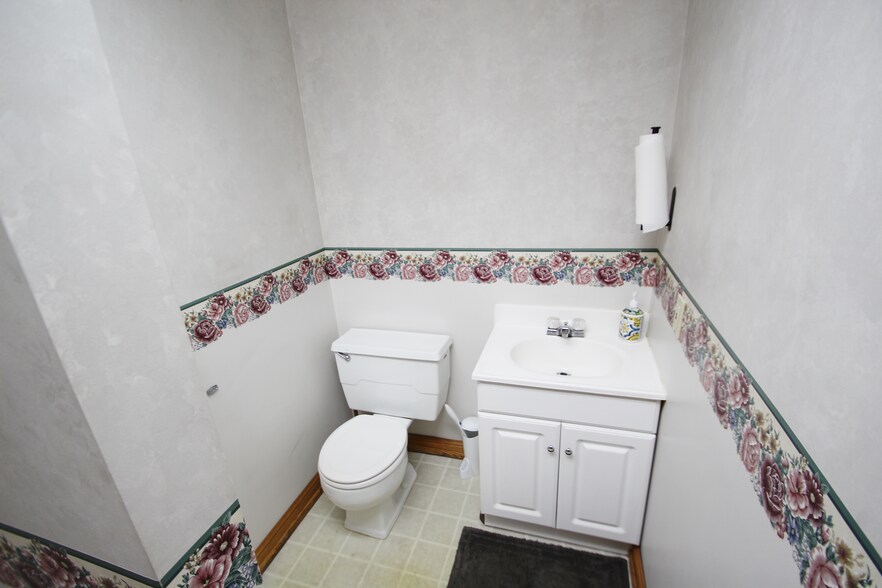 More Photos Of 3508 Brecksville Rd, Richfield Warehouse For Sale