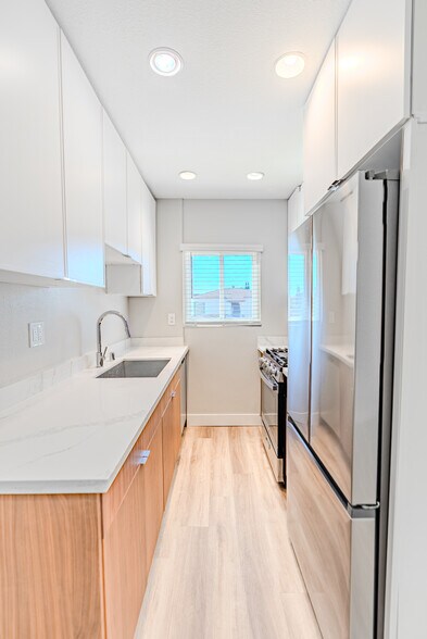 More Photos Of 4659 North Ave, San Diego Apartments For Sale