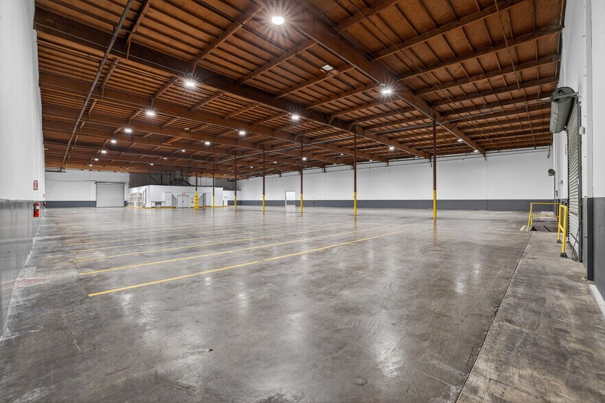 More Photos Of 8640-8670 23rd Ave, Sacramento Warehouse For Sale