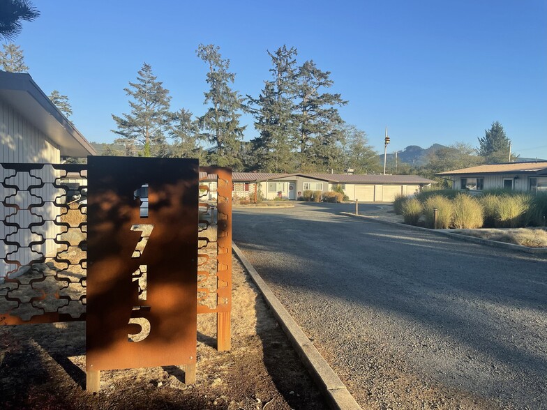 Primary Photo Of 1715 S Franklin St, Seaside Apartments For Sale