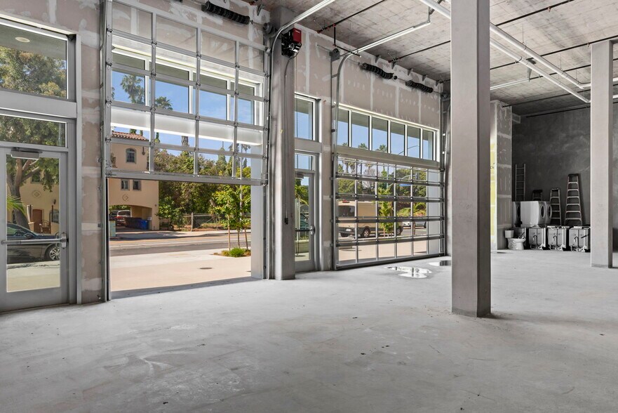 More Photos Of 160 S Ventura Ave, Ventura Apartments For Lease