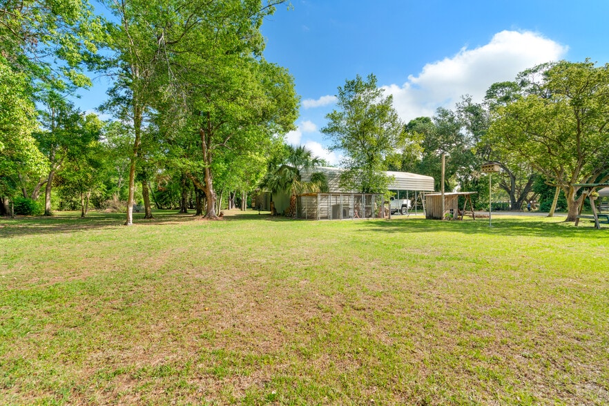 More Photos Of 4045-4049 Allen Rd, Zephyrhills Manufactured Housing Mobile Home Park For Sale