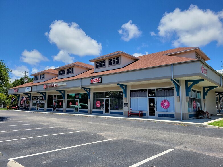 More Photos Of 1450-1470 Palm Harbor Blvd, Palm Harbor General Retail For Lease