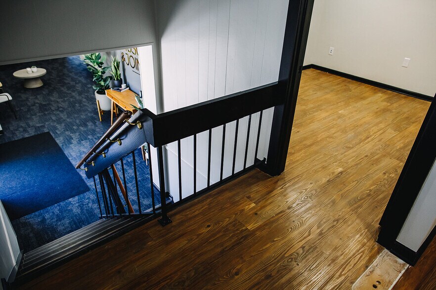 More Photos Of 3887 Indianola Ave, Columbus Office For Lease