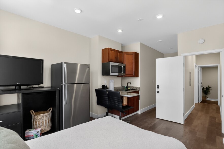 More Photos Of 2624 Germantown Ave, Philadelphia Storefront Retail Residential For Sale