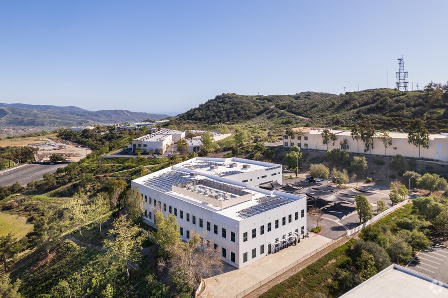 More Photos Of 209 Avenida Fabricante, San Clemente Office For Lease