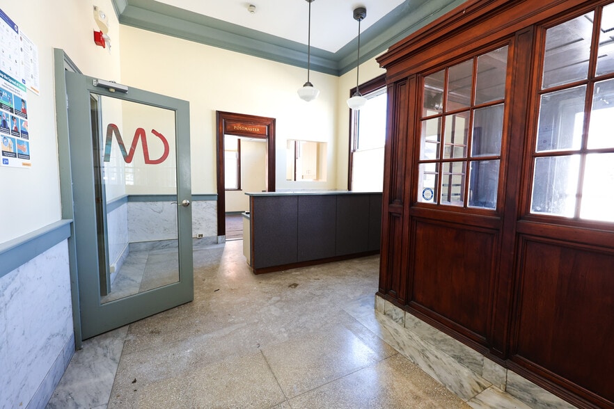 More Photos Of 19-23 Park St, Stoughton Office For Lease
