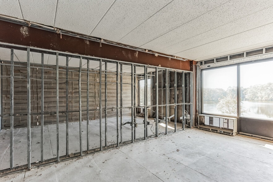 More Photos Of 24058 Sussex Hwy, Seaford Hotel For Sale