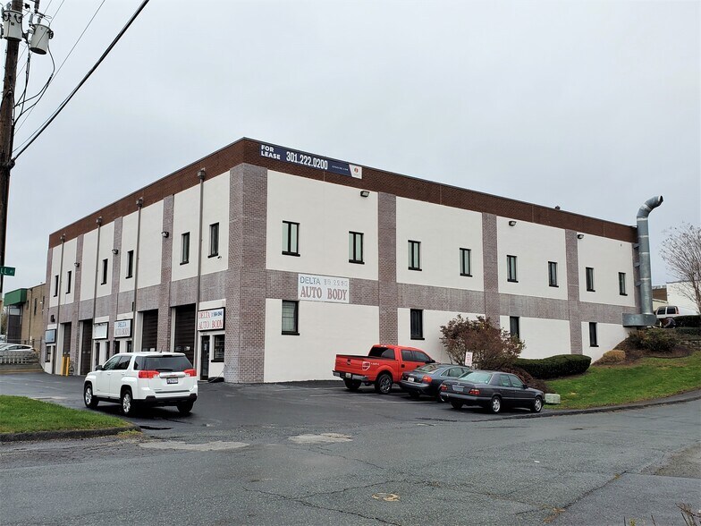 More Photos Of 12300 Carroll Ave, Rockville Service For Lease