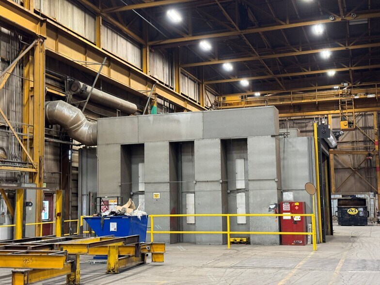 More Photos Of 4200 Thomas Dr SW, Cedar Rapids Warehouse For Sale