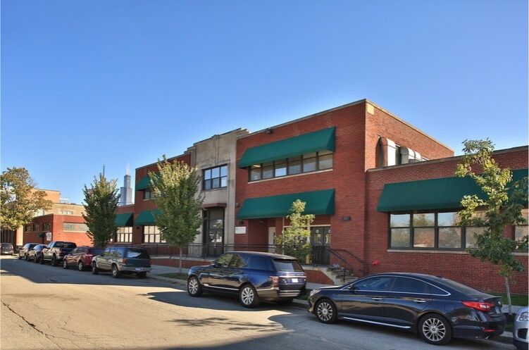 Primary Photo Of 1419 W Carroll Ave, Chicago Flex For Lease