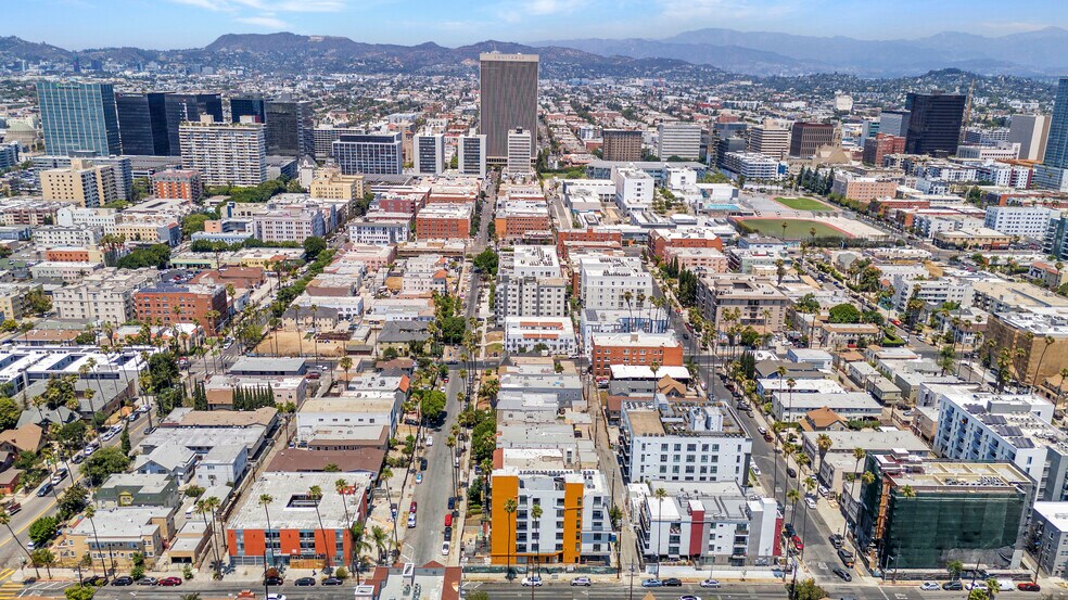 More Photos Of 932 S Mariposa Ave, Los Angeles Apartments For Sale