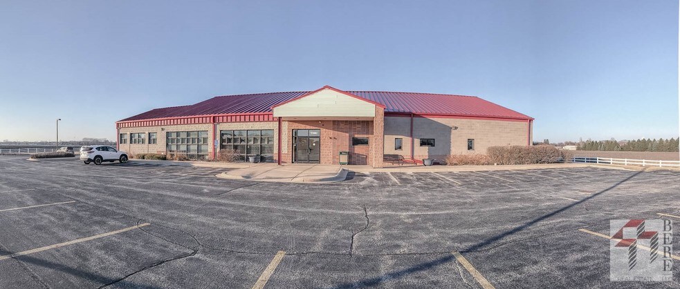 More Photos Of 37W002 S Mooseheart Rd, Mooseheart Medical For Lease