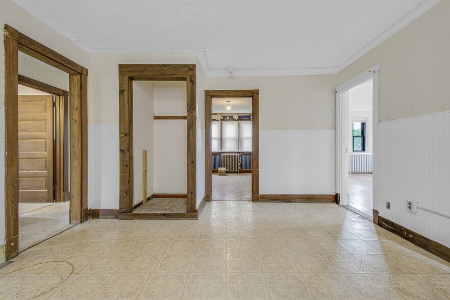 More Photos Of 330 Main St, Manchester Loft Creative Space For Sale