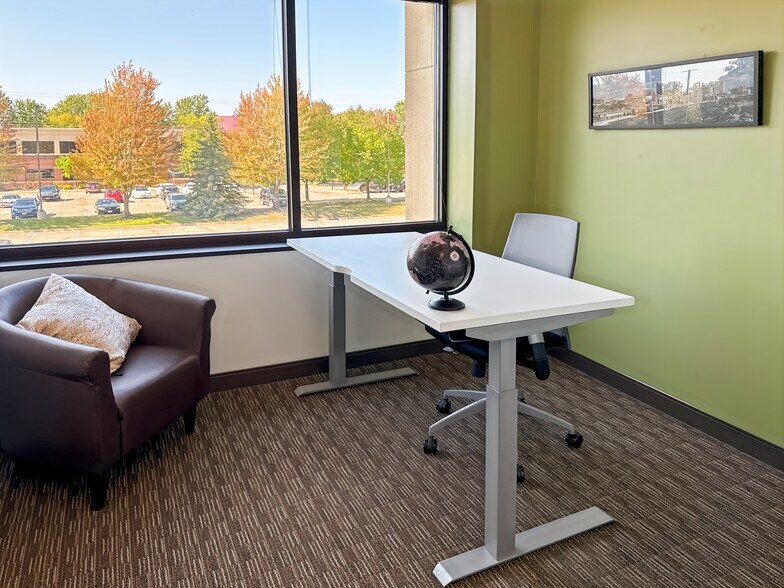 More Photos Of 860 Blue Gentian Rd, Eagan Coworking Space