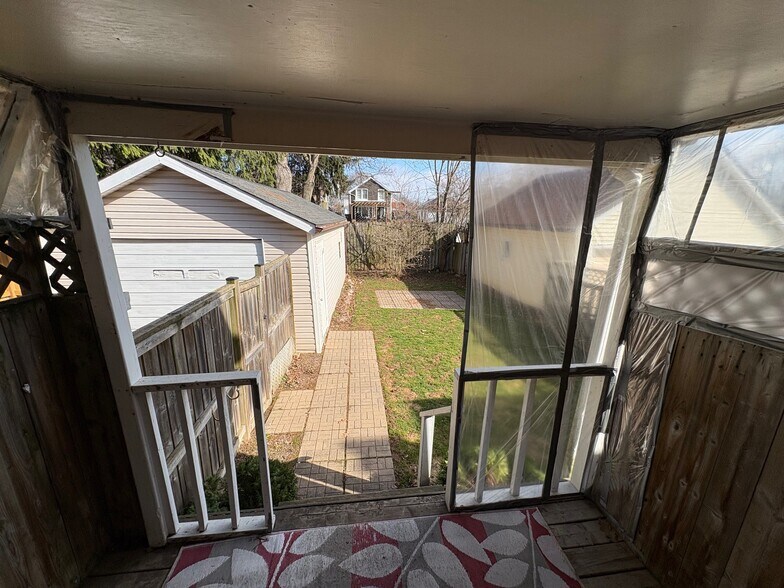 More Photos Of 5371 Huron St, Niagara Falls Apartments For Sale