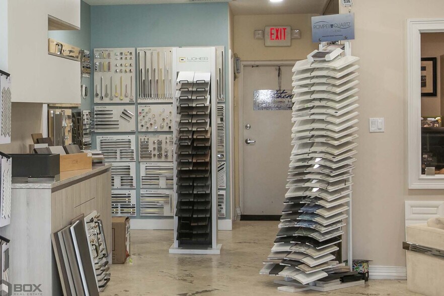 More Photos Of 3850 NW 2nd Ave, Boca Raton Showroom For Sale