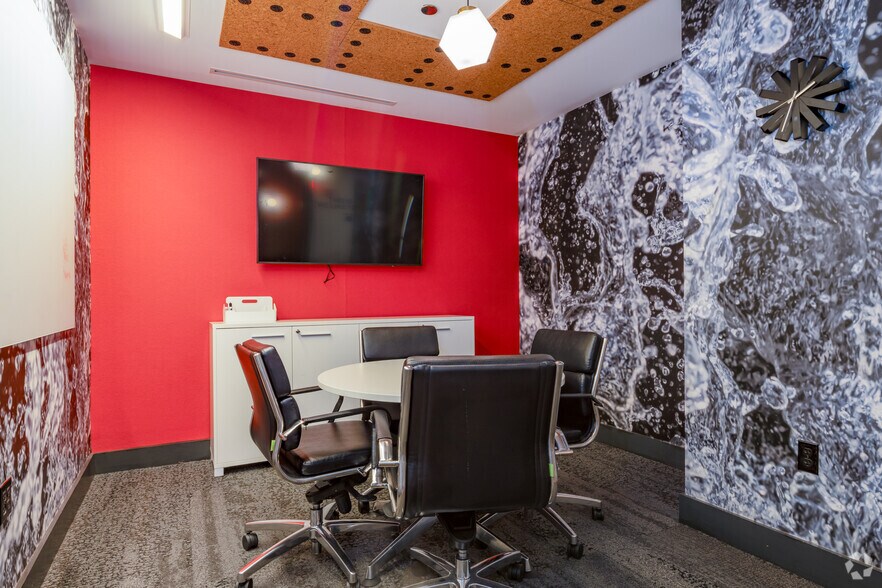 More Photos Of 332 S Michigan Ave, Chicago Coworking Space