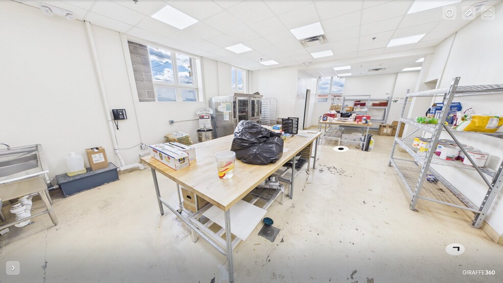 More Photos Of 80 Leuning St, South Hackensack Warehouse For Lease